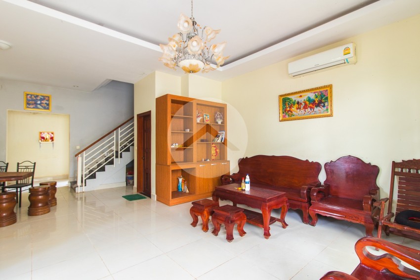 3 Bedroom Villa For Sale - Svay Dangkum, Siem Reap