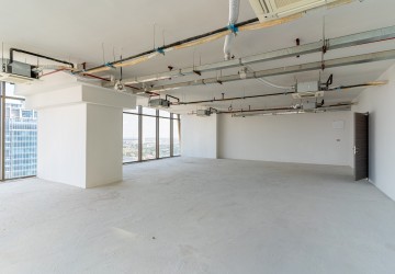 129 Sqm Corner Office Space For Rent - Tonle Bassac, Phnom Penh thumbnail