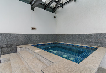 2 Bedroom Serviced Apartment For Rent - BKK1, Phnom Penh thumbnail