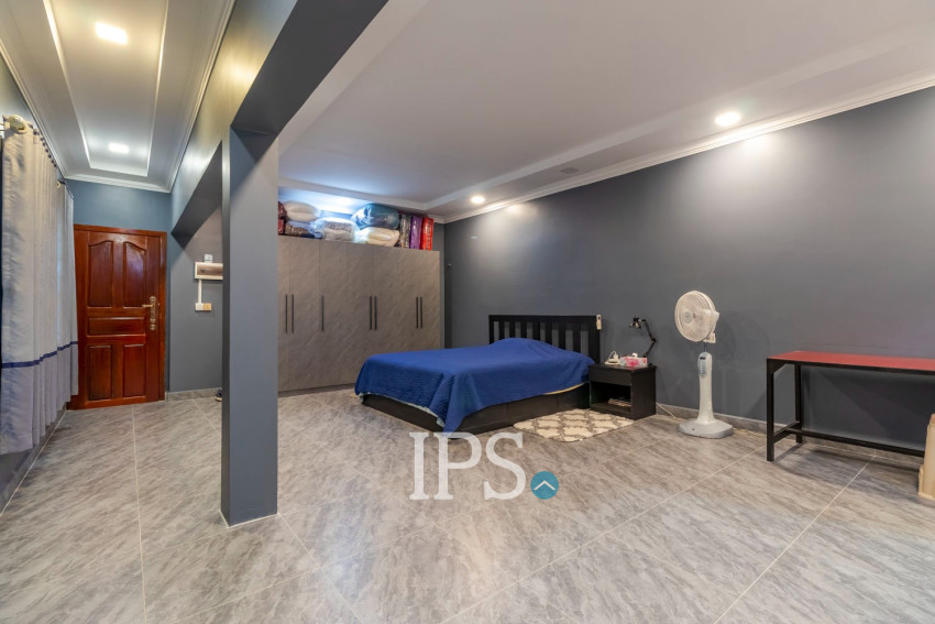 4 Bedroom Commercial Shophouse For Sale - Svay Dangkum, Siem Reap