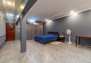 4 Bedroom Commercial Shophouse For Sale - Svay Dangkum, Siem Reap thumbnail