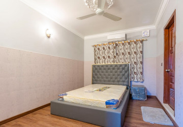 4 Bedroom Commercial Shophouse For Sale - Svay Dangkum, Siem Reap thumbnail