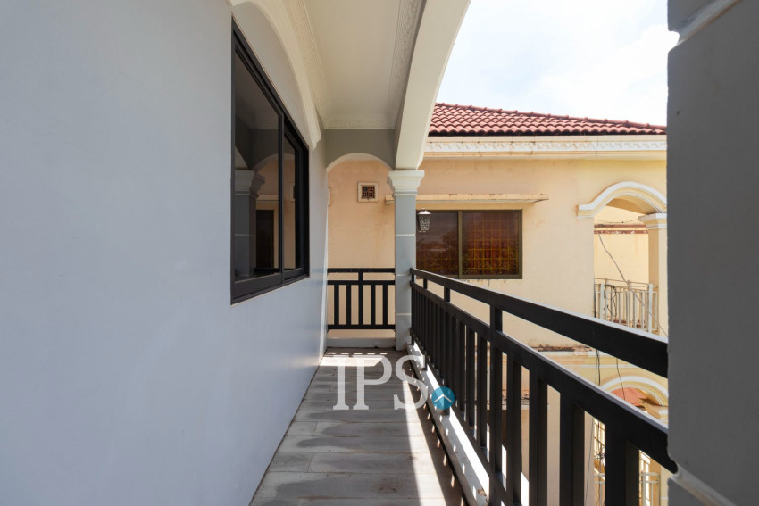 4 Bedroom Commercial Shophouse For Sale - Svay Dangkum, Siem Reap