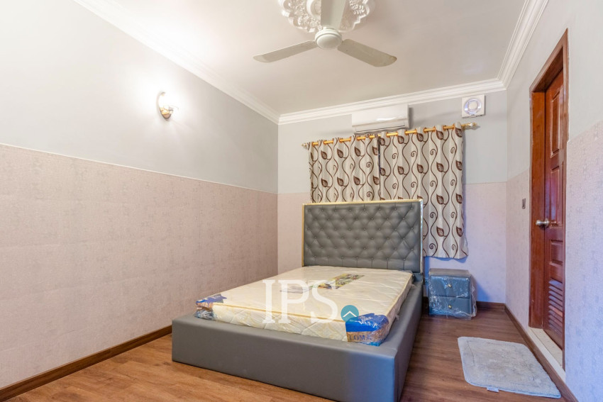 4 Bedroom Commercial Shophouse For Sale - Svay Dangkum, Siem Reap