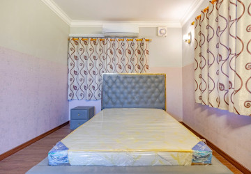 4 Bedroom Commercial Shophouse For Sale - Svay Dangkum, Siem Reap thumbnail