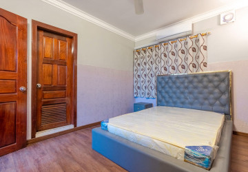 4 Bedroom Commercial Shophouse For Sale - Svay Dangkum, Siem Reap thumbnail