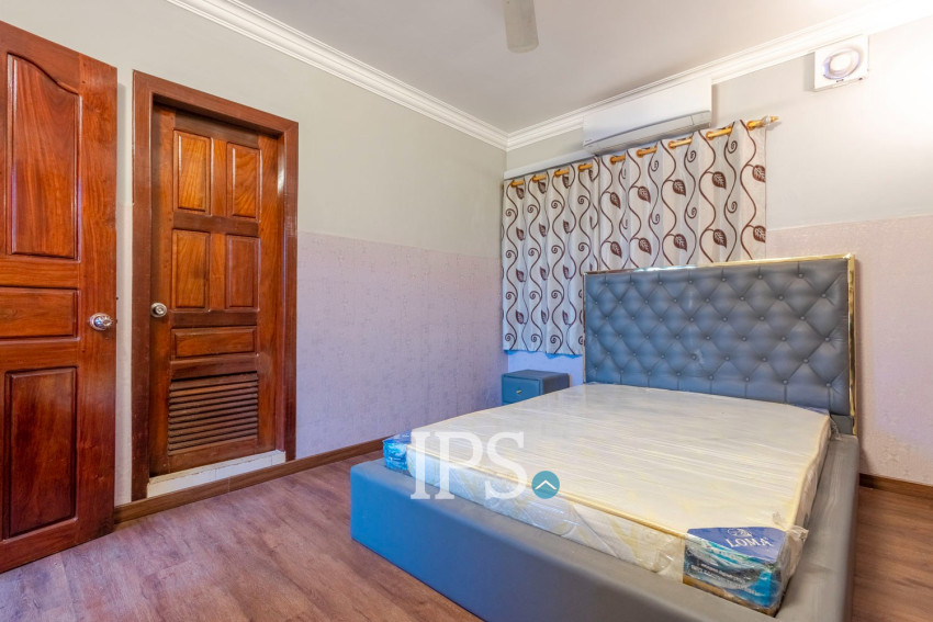 4 Bedroom Commercial Shophouse For Sale - Svay Dangkum, Siem Reap