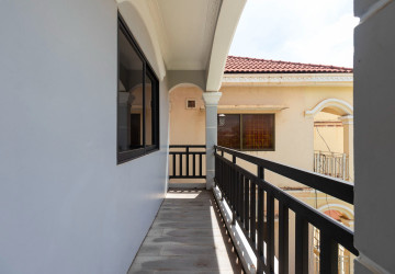 4 Bedroom Commercial Shophouse For Sale - Svay Dangkum, Siem Reap thumbnail