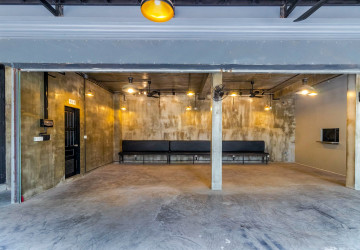 4 Bedroom Commercial Shophouse For Sale - Svay Dangkum, Siem Reap thumbnail