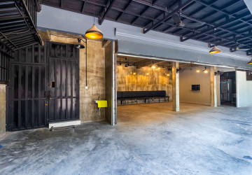 4 Bedroom Commercial Shophouse For Sale - Svay Dangkum, Siem Reap thumbnail