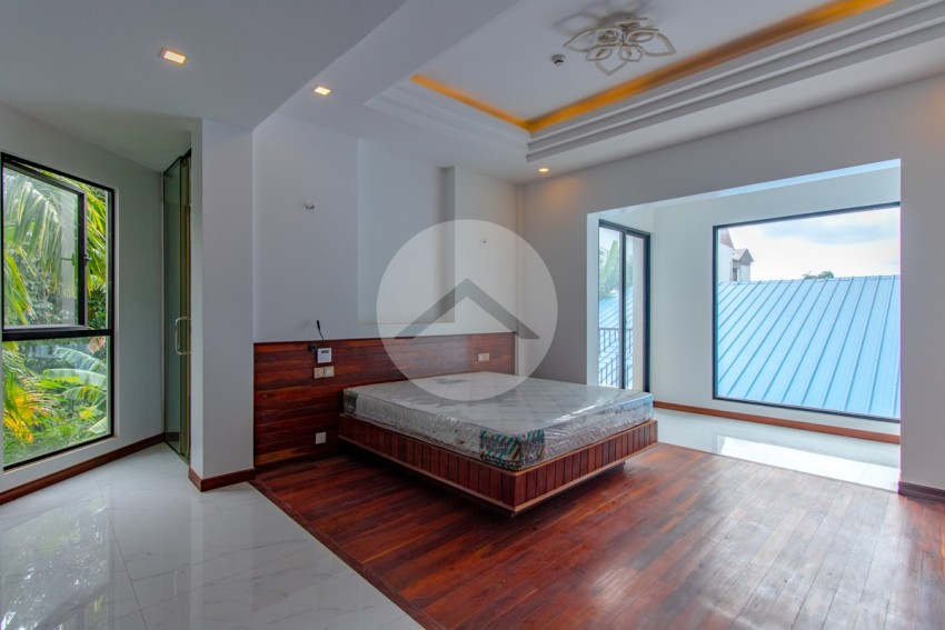 40 Bedroom Hotel For Rent - Night Market Area, Siem Reap