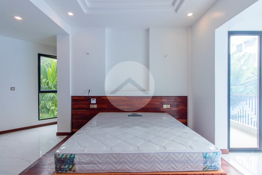 40 Bedroom Hotel For Rent - Night Market Area, Siem Reap