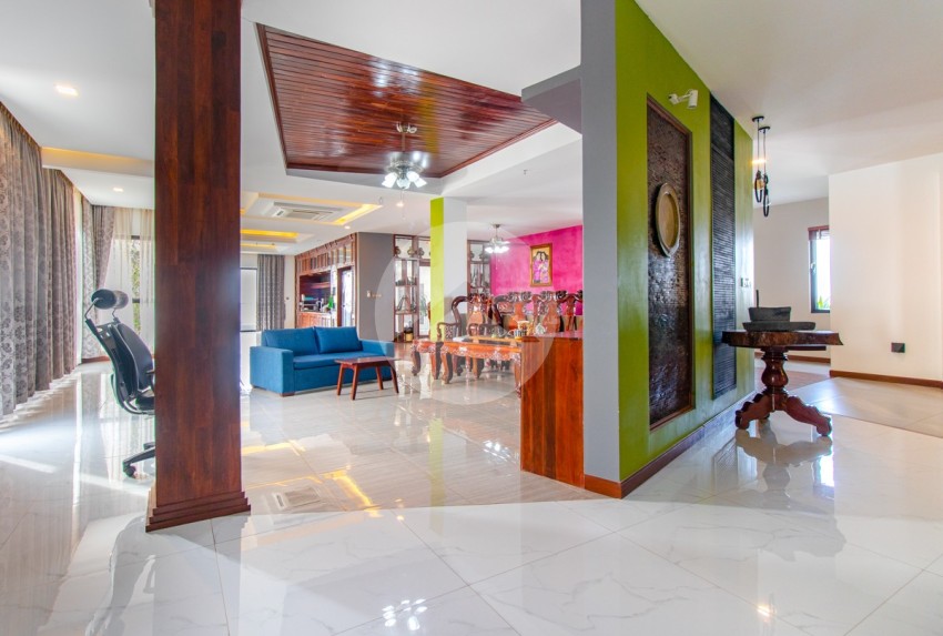 40 Bedroom Hotel For Rent - Night Market Area, Siem Reap