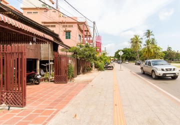 3 Bedroom House For Sale - Svay Dangkum, Siem Reap thumbnail