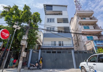 2 Bedroom Apartment For Rent - Srah Chork, Phnom Penh thumbnail