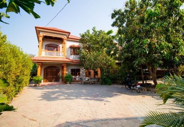 3 Bedroom Villa For Rent - Svay Dangkum, Siem Reap thumbnail