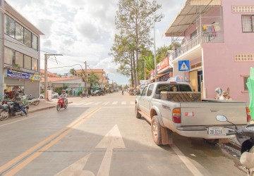 3 Bedroom Shophouse For Sale - Sala Kamreuk , Siem Reap thumbnail