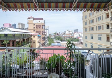 1 Bedroom Renovated Apartment For Sale - Daun Penh, Phnom Penh thumbnail