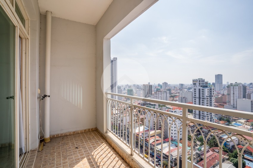 21th Floor 1 Bedroom Condo For Sale - De Castle Royal, BKK1, Phnom Penh