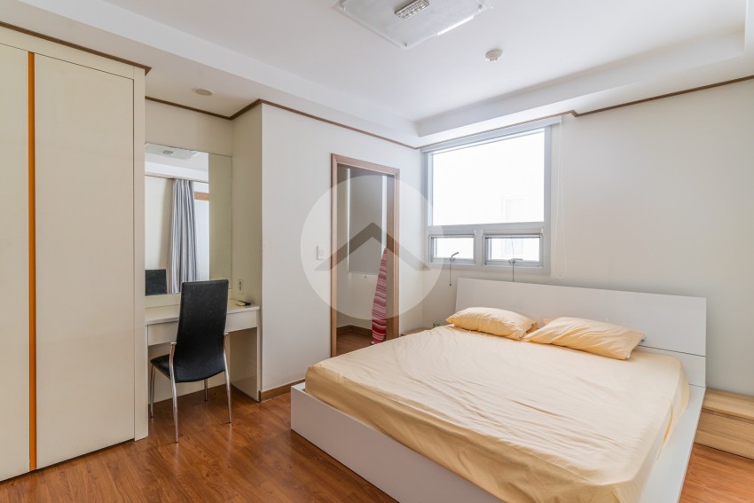 21th Floor 1 Bedroom Condo For Sale - De Castle Royal, BKK1, Phnom Penh