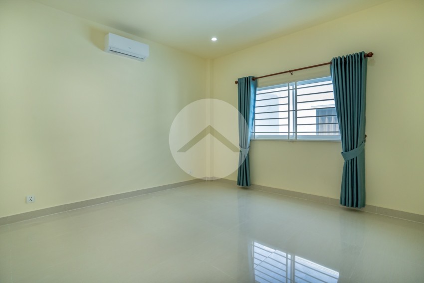 4 Bedroom Villa For Rent -  Snaor, Khan Por Sen Chey, Phnom Penh