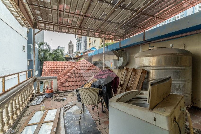 4 Bedroom Commercial Villa For Rent - BKK1, Phnom Penh