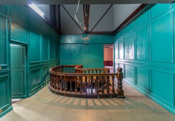 4 Bedroom Commercial Villa For Rent - BKK1, Phnom Penh thumbnail