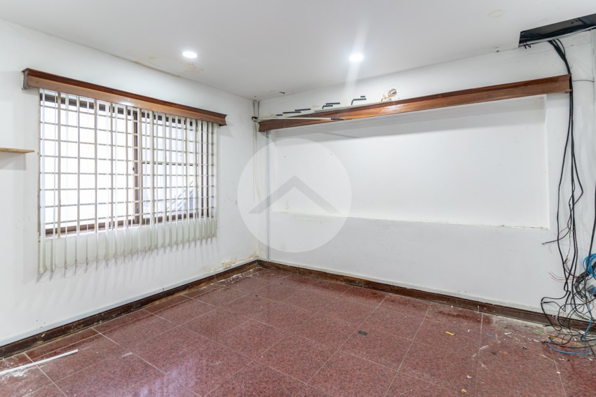 4 Bedroom Commercial Villa For Rent - BKK1, Phnom Penh