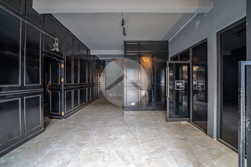 4 Bedroom Commercial Villa For Rent - BKK1, Phnom Penh