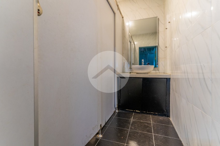 4 Bedroom Commercial Villa For Rent - BKK1, Phnom Penh