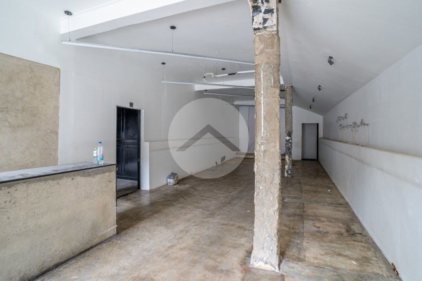4 Bedroom Commercial Villa For Rent - BKK1, Phnom Penh