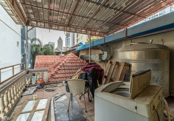 4 Bedroom Commercial Villa For Rent - BKK1, Phnom Penh thumbnail