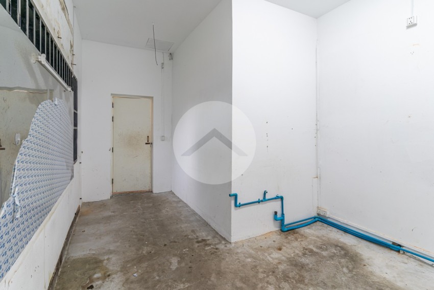 4 Bedroom Commercial Villa For Rent - BKK1, Phnom Penh