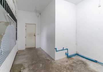 4 Bedroom Commercial Villa For Rent - BKK1, Phnom Penh thumbnail