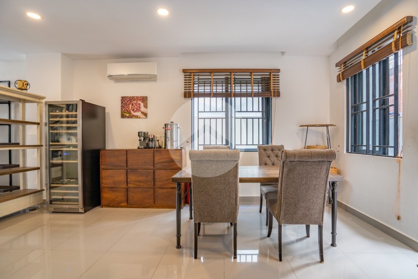 4 Bedroom Link A Villa Side Unit For Sale - Chip Mong Park Land 598, Russey Keo, Phnom Penh