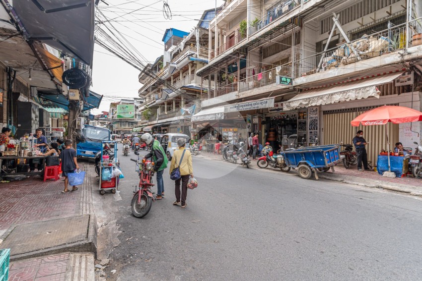 2 Bedroom Renovated Flat For Rent - 7 Makara, Phnom Penh