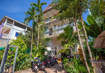 19 Bedroom Hostel For Sale - Svay Dangkum, Siem Reap thumbnail