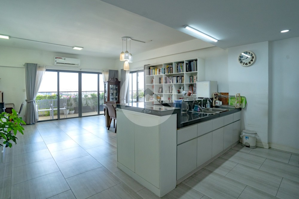 11th Floor 3 Bedroom Condo For Sale -Bodaiju, Ka Kap 1, Phnom Penh - Image 5