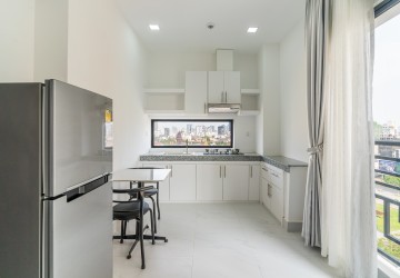 1 Bedroom Serviced Apartment For Rent - Tonle Bassac, Phnom Penh thumbnail