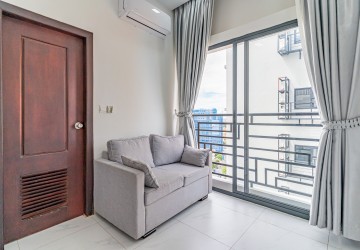 1 Bedroom Serviced Apartment For Rent - Tonle Bassac, Phnom Penh thumbnail