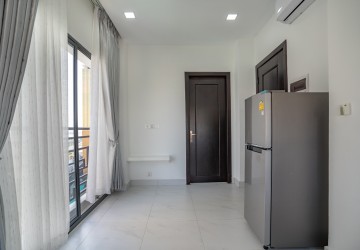 1 Bedroom Apartment For Rent - Tonle Bassac, Phnom Penh thumbnail