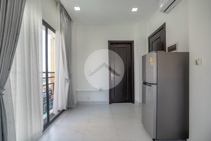 1 Bedroom Apartment For Rent - Tonle Bassac, Phnom Penh