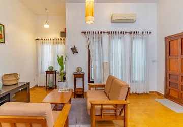 Renovated 1 Bedroom  Apartment For Rent - Beoung Raing, Phnom Penh thumbnail