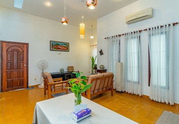 Renovated 1 Bedroom  Apartment For Rent - Beoung Raing, Phnom Penh thumbnail