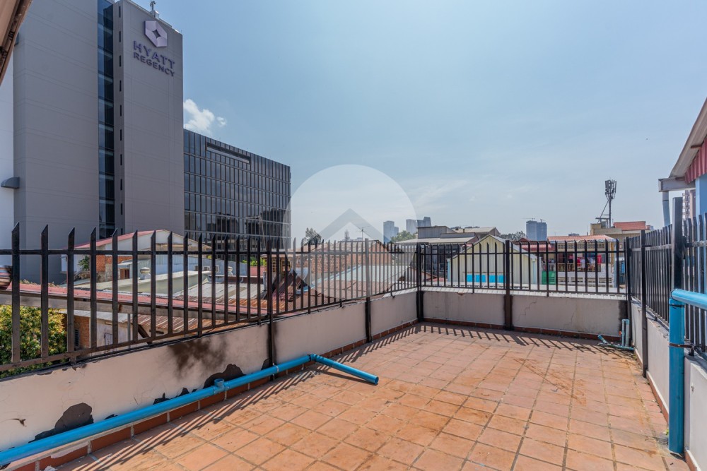 12 Bedroom Shophouse For Rent -  Daun Penh, Phnom Penh - Image 27