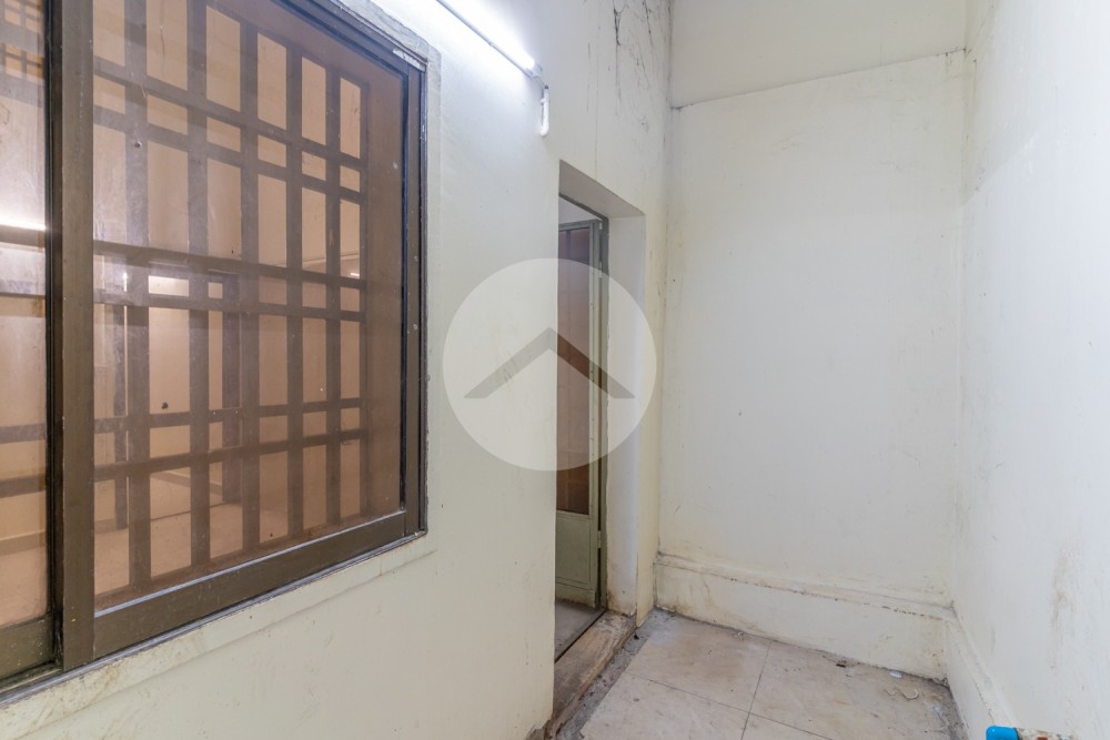 12 Bedroom Shophouse For Rent -  Daun Penh, Phnom Penh - Image 23