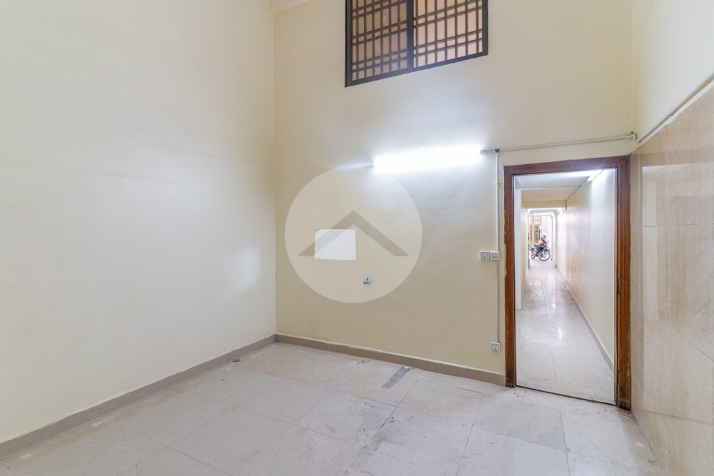 12 Bedroom Shophouse For Rent -  Daun Penh, Phnom Penh - Image 24
