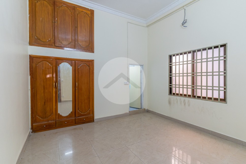 12 Bedroom Shophouse For Rent -  Daun Penh, Phnom Penh - Image 21