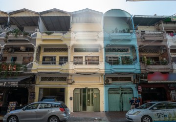 12 Bedroom Shophouse For Rent -  Daun Penh, Phnom Penh thumbnail