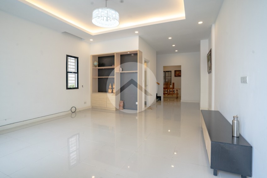 4 Bedroom Link House Side Unit For Sale - Borey Arata, Sen Sok, Phnom Penh